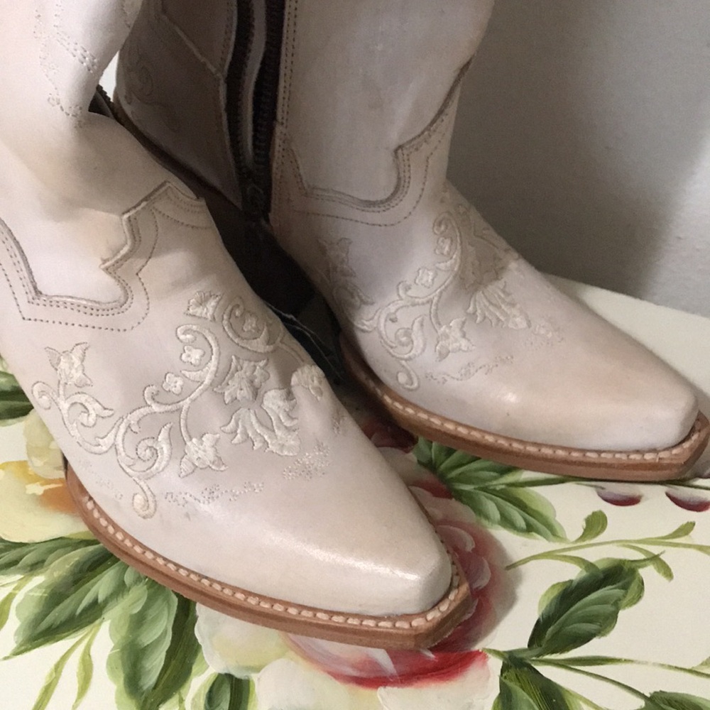 Dan Post Women's Over-the-Knee Embroidered Boots in Light Beige - Picture 2 of 7